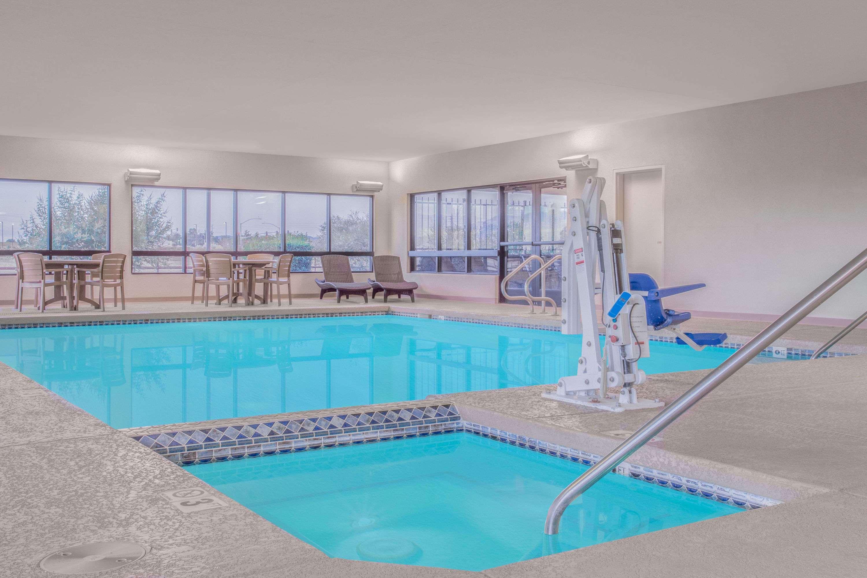 Days Inn By Wyndham Chino Valley Exterior photo