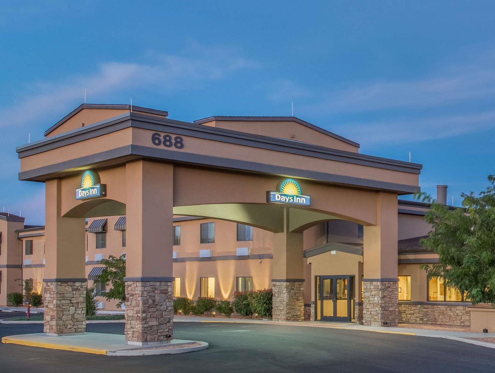 Days Inn By Wyndham Chino Valley Exterior photo