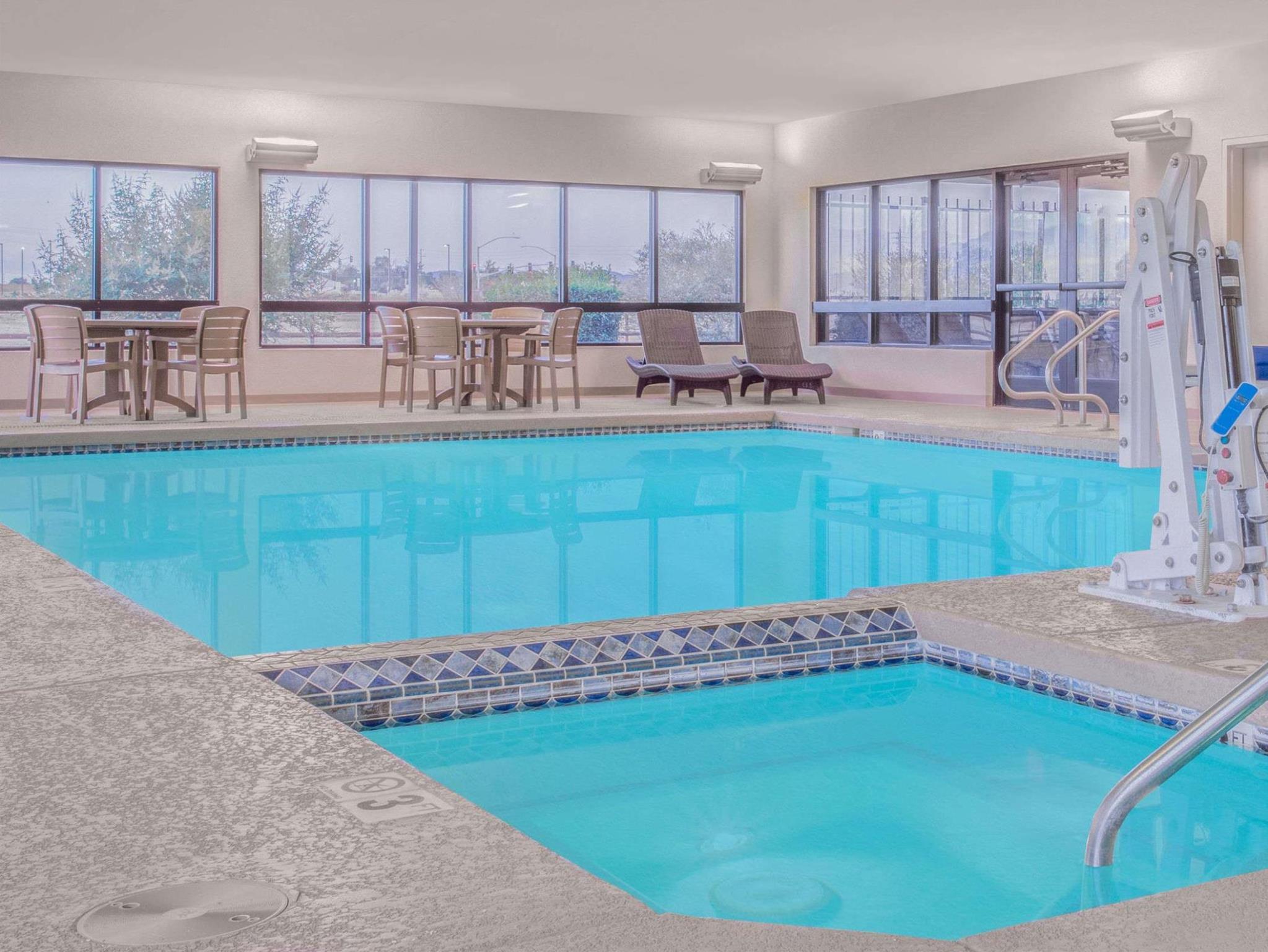 Days Inn By Wyndham Chino Valley Exterior photo