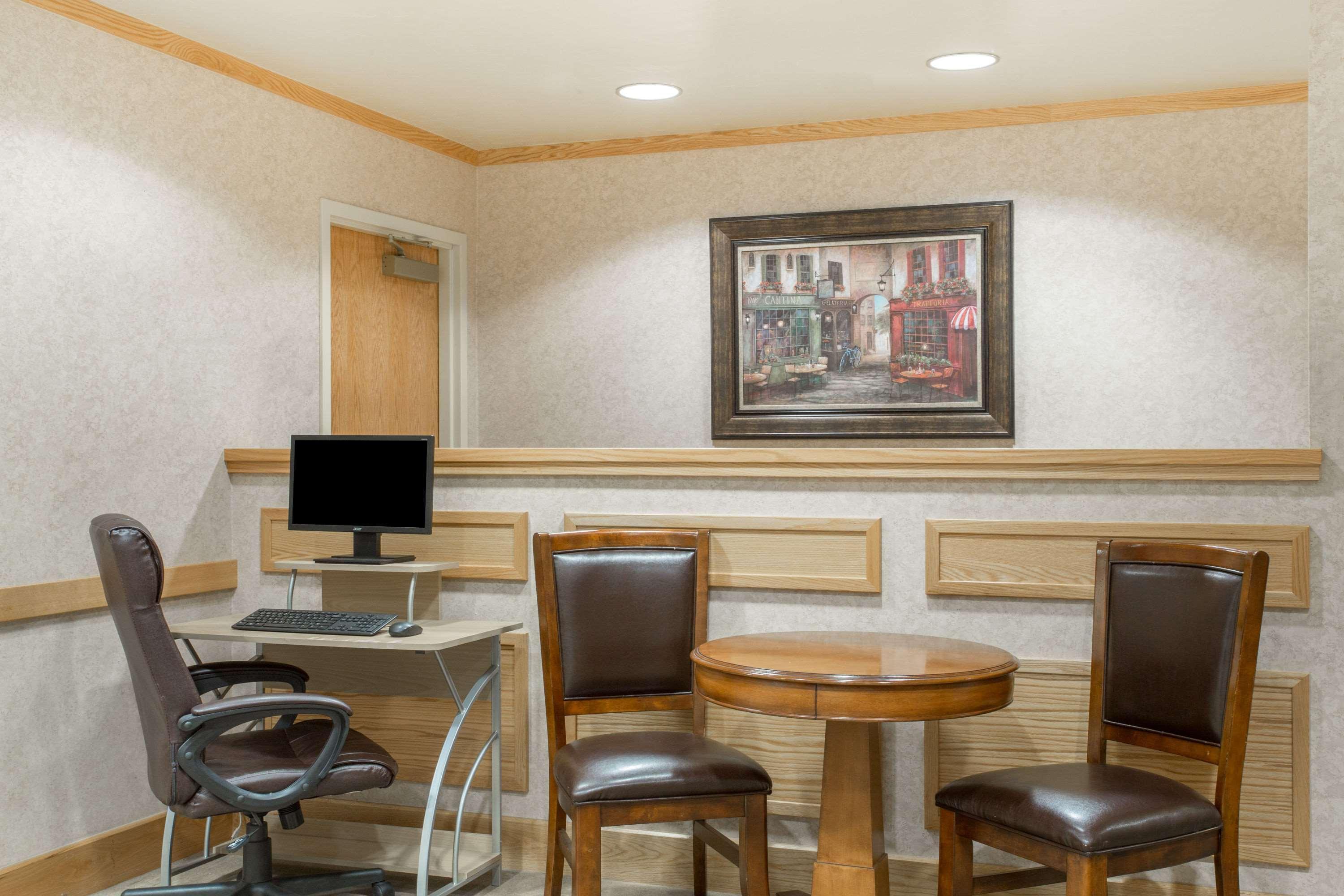 Days Inn By Wyndham Chino Valley Exterior photo