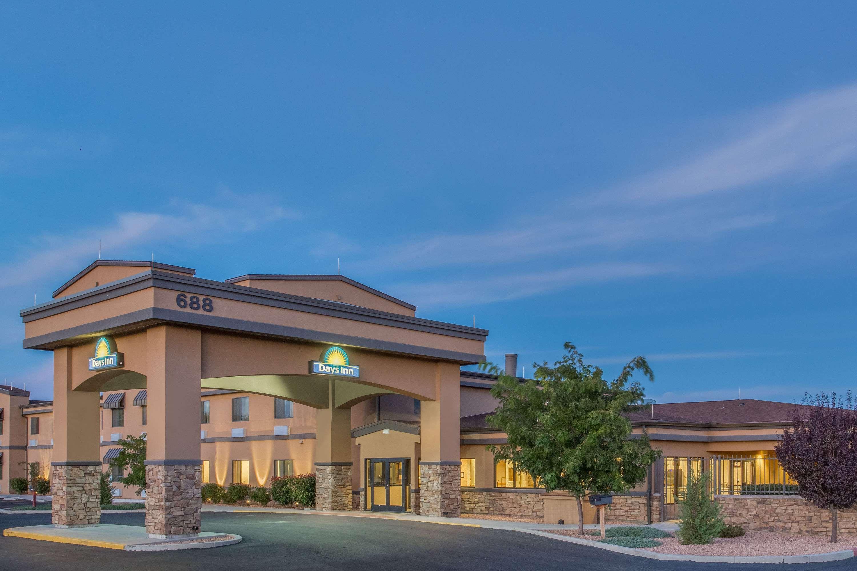 Days Inn By Wyndham Chino Valley Exterior photo